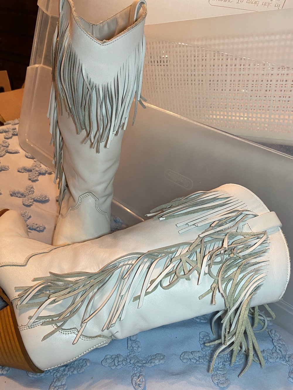 Dingo, white leather fringe cowboy boots size 6, Preloved - Picture 4 of 16